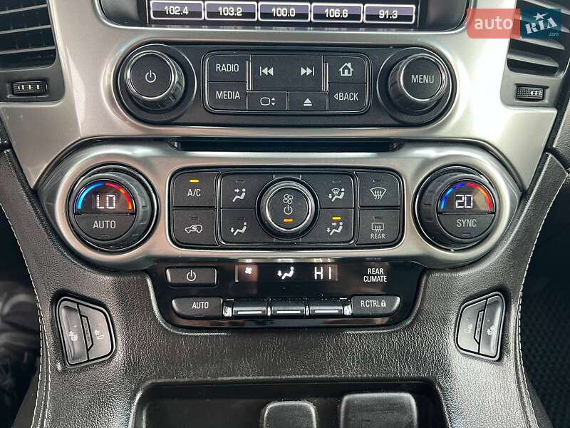Позашляховик / Кросовер Chevrolet Tahoe 2015 в Києві