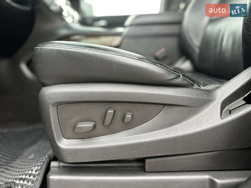 Позашляховик / Кросовер Chevrolet Tahoe 2015 в Києві фото 25 Позашляховик / Кросовер Chevrolet Tahoe 2015 в Києві