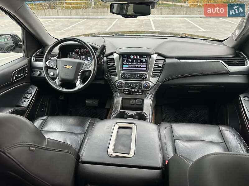 Позашляховик / Кросовер Chevrolet Tahoe 2015 в Києві фото 41 Позашляховик / Кросовер Chevrolet Tahoe 2015 в Києві