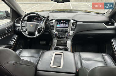 Внедорожник / Кроссовер Chevrolet Tahoe 2015 в 