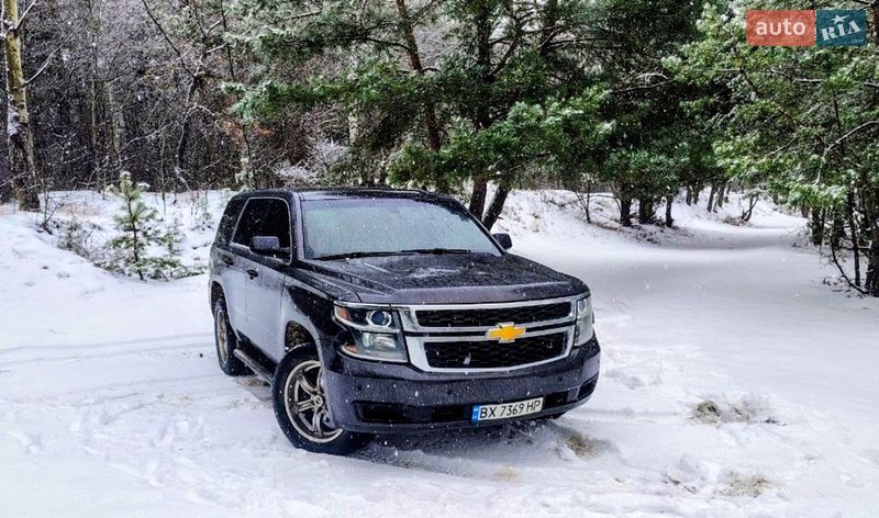 Внедорожник / Кроссовер Chevrolet Tahoe 2016 в Остроге