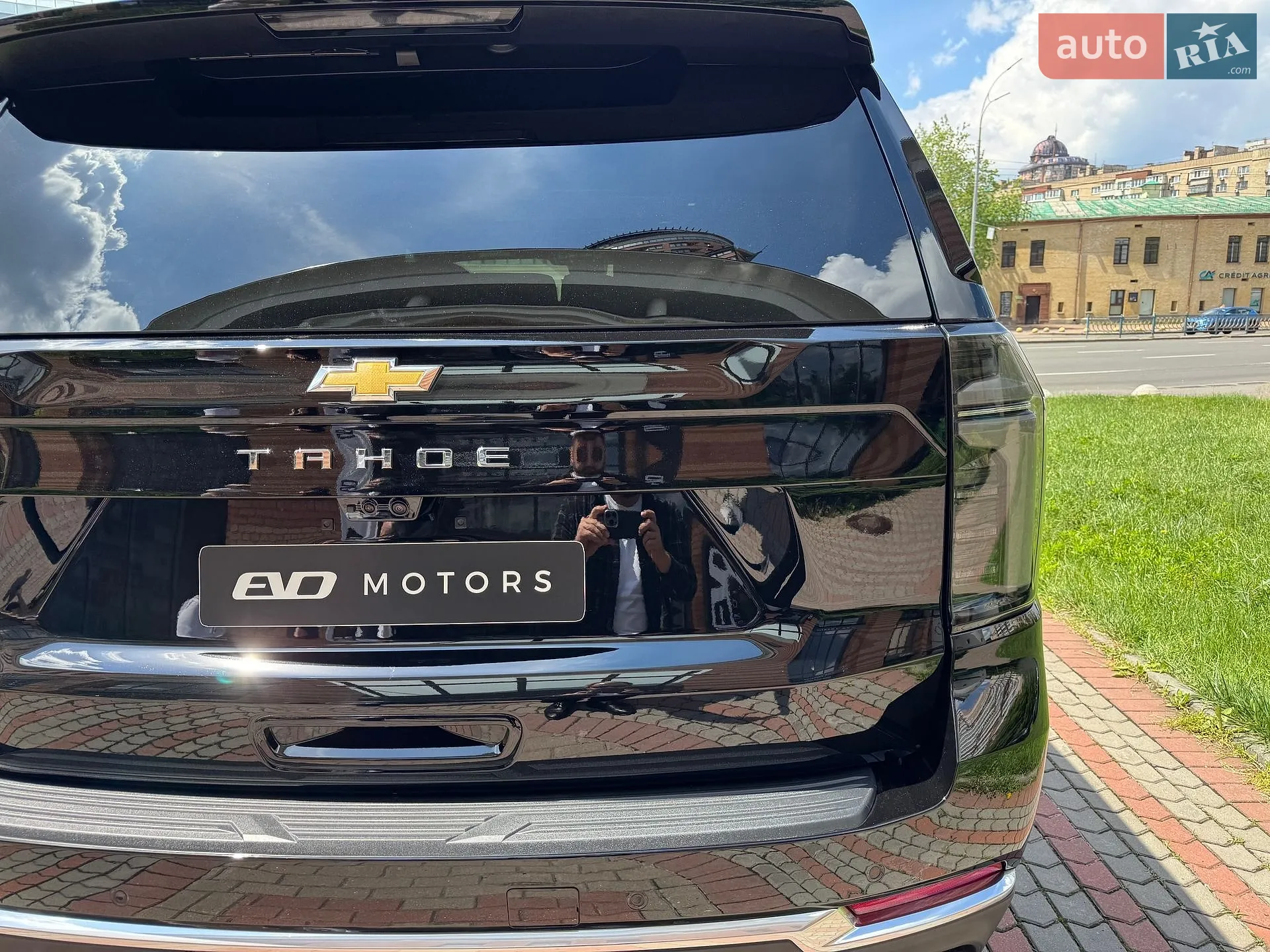 2026 Chevrolet Tahoe - мініатюра 16
