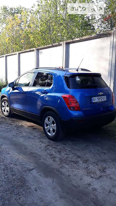 Позашляховик / Кросовер Chevrolet Tracker 2013 в Києві