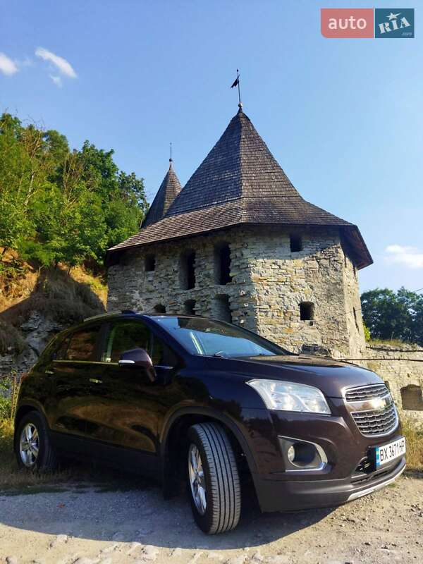 Внедорожник / Кроссовер Chevrolet Tracker 2014 в Каменец-Подольском