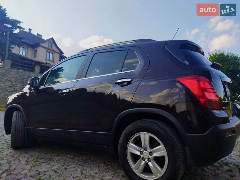 Внедорожник / Кроссовер Chevrolet Tracker 2014 в Каменец-Подольском