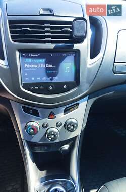 Внедорожник / Кроссовер Chevrolet Tracker 2014 в Каменец-Подольском