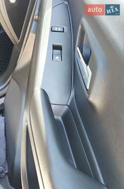 Внедорожник / Кроссовер Chevrolet Tracker 2014 в Каменец-Подольском