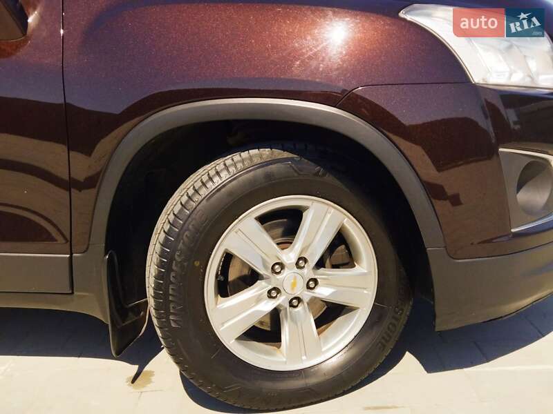 Внедорожник / Кроссовер Chevrolet Tracker 2014 в Каменец-Подольском