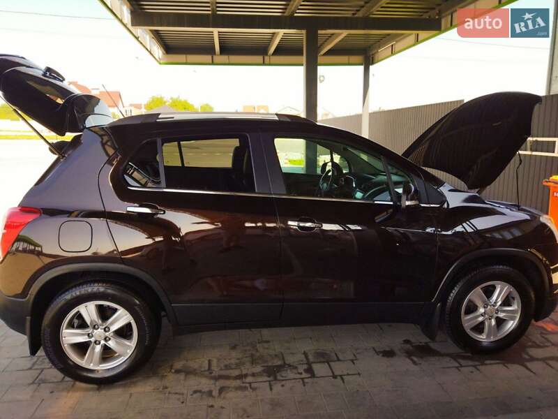 Внедорожник / Кроссовер Chevrolet Tracker 2014 в Каменец-Подольском