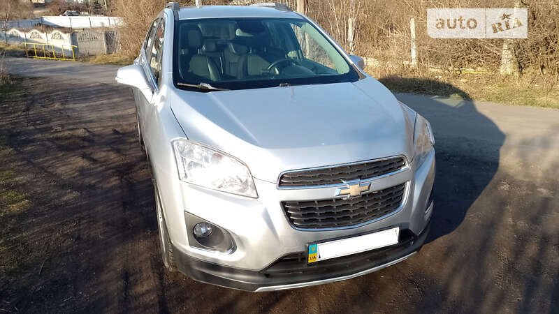 Внедорожник / Кроссовер Chevrolet Tracker 2014 в Киеве