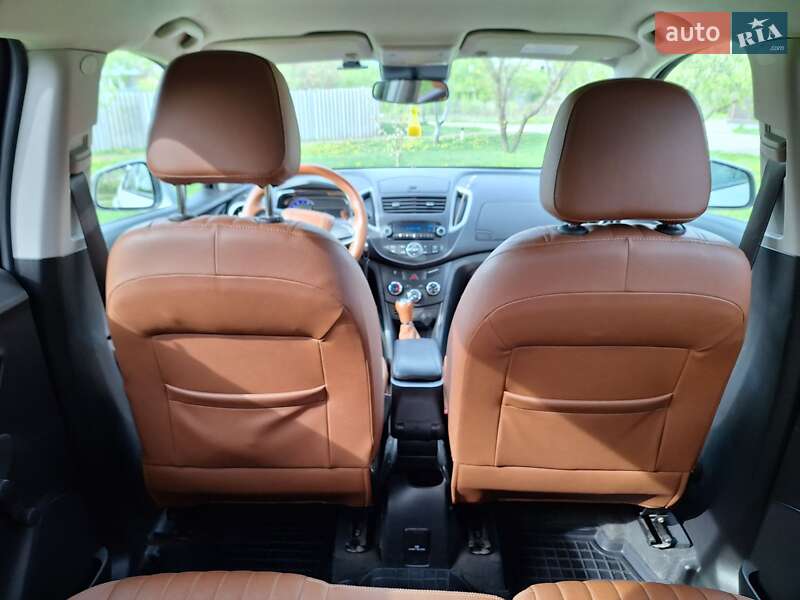 Внедорожник / Кроссовер Chevrolet Tracker 2014 в Сумах