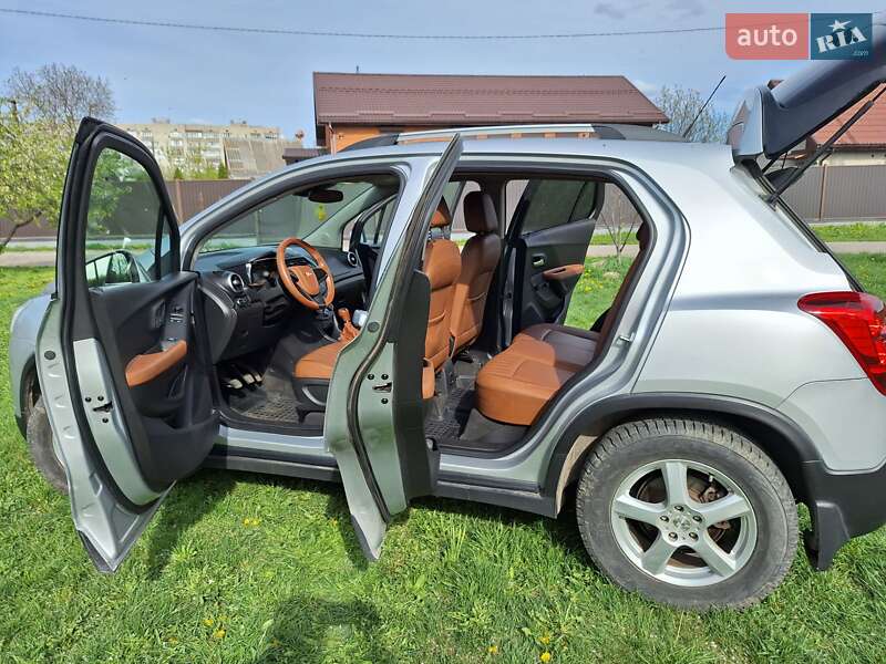 Внедорожник / Кроссовер Chevrolet Tracker 2014 в Сумах