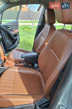 Позашляховик / Кросовер Chevrolet Tracker 2014 в Сумах