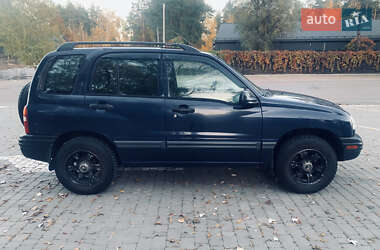 Внедорожник / Кроссовер Chevrolet Tracker 2001 в Киеве