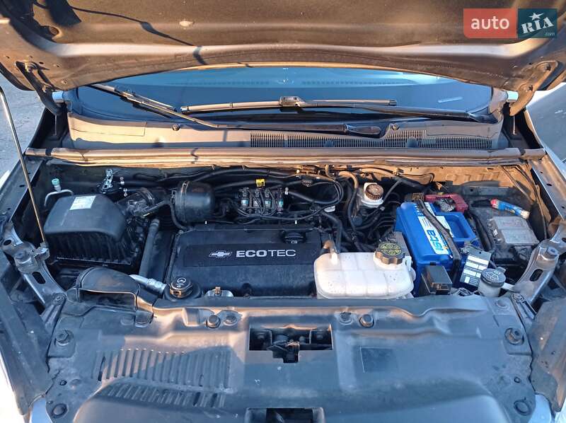 Внедорожник / Кроссовер Chevrolet Tracker 2013 в Киеве