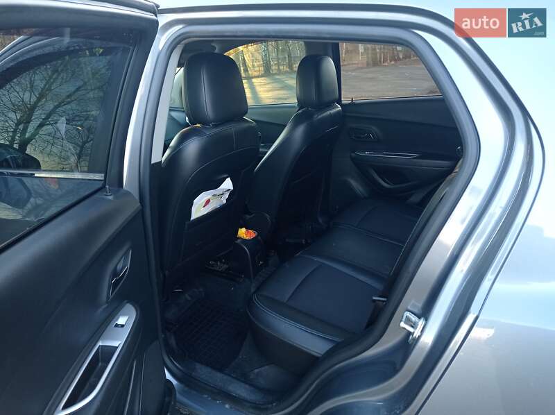 Внедорожник / Кроссовер Chevrolet Tracker 2013 в Киеве