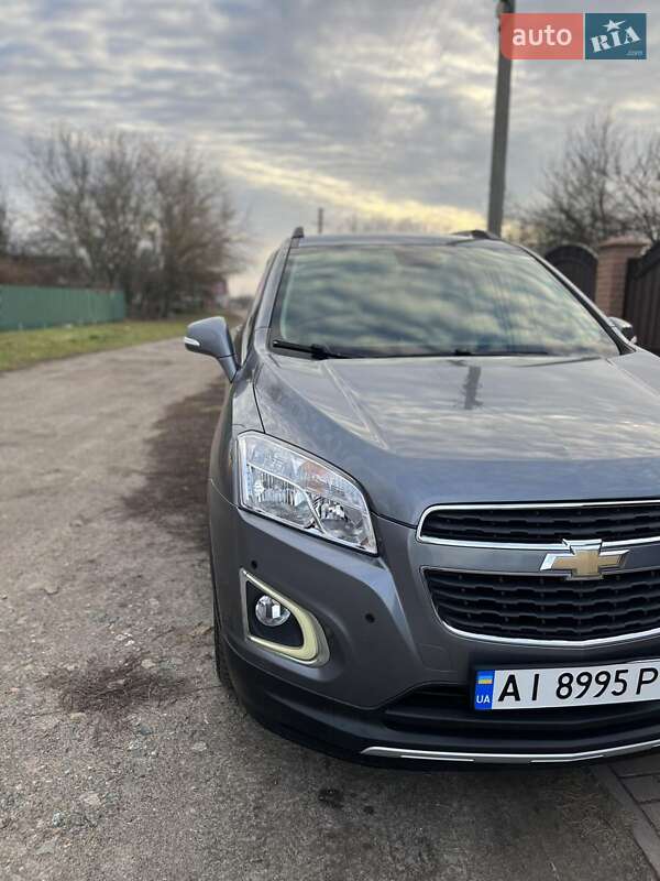Внедорожник / Кроссовер Chevrolet Tracker 2013 в Киеве