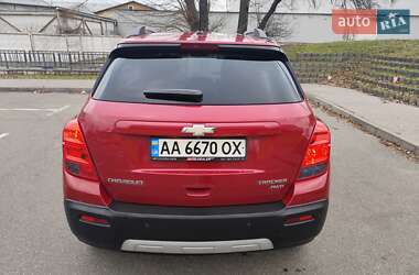 Позашляховик / Кросовер Chevrolet Tracker 2014 в Києві