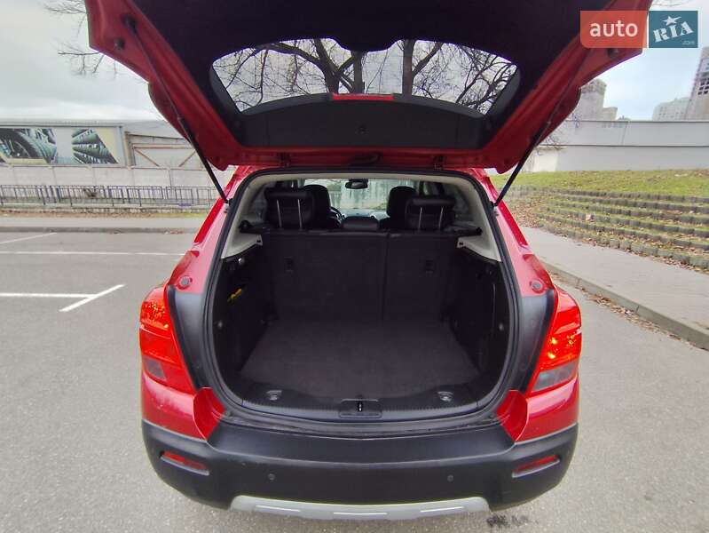 Внедорожник / Кроссовер Chevrolet Tracker 2014 в Киеве