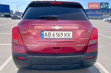 Внедорожник / Кроссовер Chevrolet Tracker 2014 в 