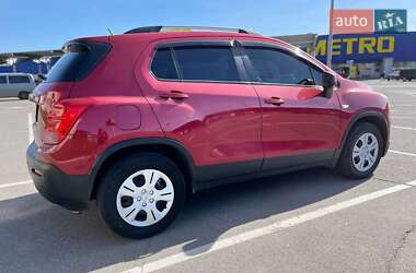 Внедорожник / Кроссовер Chevrolet Tracker 2014 в 