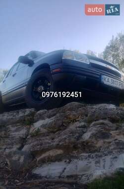 Внедорожник / Кроссовер Chevrolet Tracker 2001 в Стрые