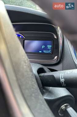 Внедорожник / Кроссовер Chevrolet Tracker 2014 в 