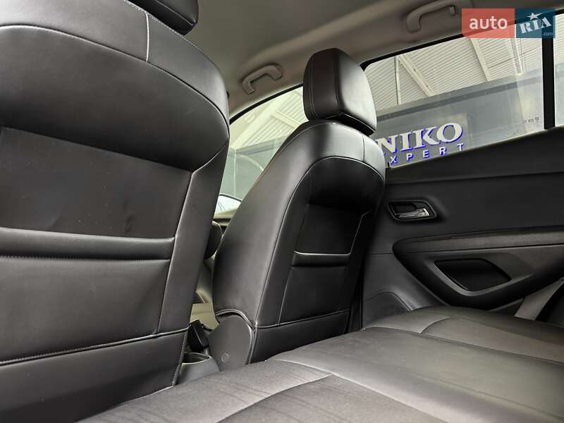 Внедорожник / Кроссовер Chevrolet Tracker 2013 в Киеве