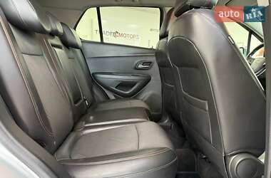 Внедорожник / Кроссовер Chevrolet Tracker 2017 в 