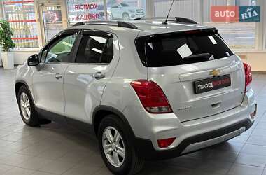 Позашляховик / Кросовер Chevrolet Tracker 2017 в  фото 9 Позашляховик / Кросовер Chevrolet Tracker 2017 в