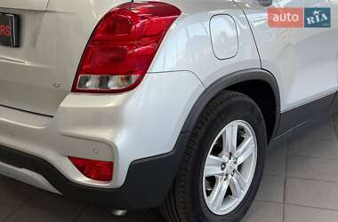 Позашляховик / Кросовер Chevrolet Tracker 2017 в  фото 12 Позашляховик / Кросовер Chevrolet Tracker 2017 в