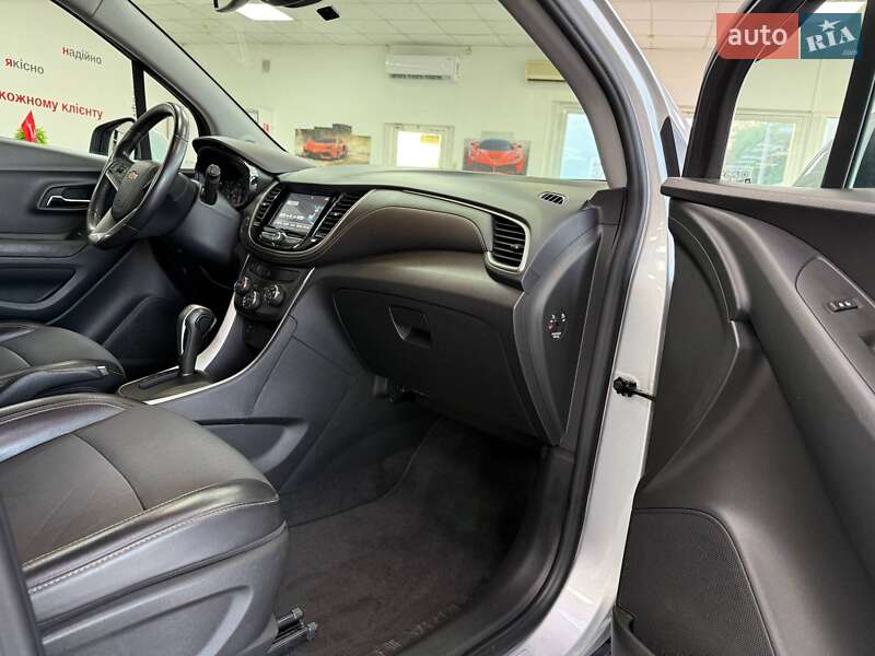 Внедорожник / Кроссовер Chevrolet Tracker 2017 в Киеве