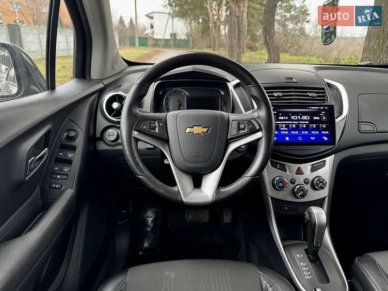 Внедорожник / Кроссовер Chevrolet Tracker 2013 в Киеве