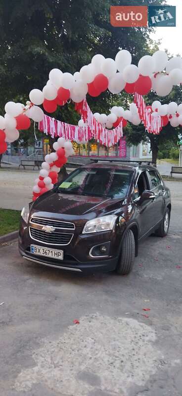 Внедорожник / Кроссовер Chevrolet Tracker 2014 в Каменец-Подольском