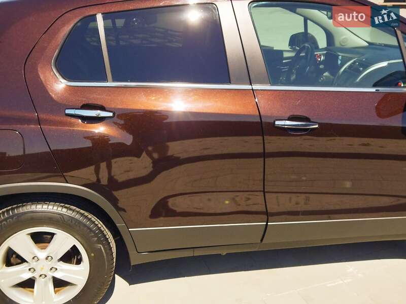 Внедорожник / Кроссовер Chevrolet Tracker 2014 в Каменец-Подольском