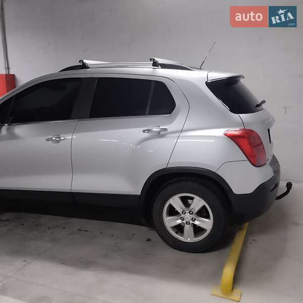 Внедорожник / Кроссовер Chevrolet Tracker 2014 в Киеве фото 3 Внедорожник / Кроссовер Chevrolet Tracker 2014 в Киеве