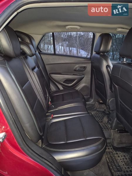 Внедорожник / Кроссовер Chevrolet Tracker 2014 в Обухове