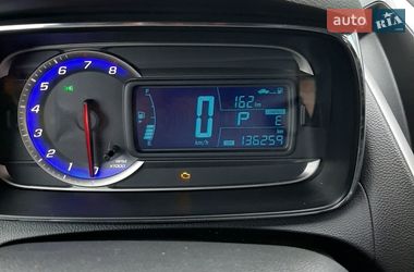 Позашляховик / Кросовер Chevrolet Tracker 2014 в Сумах