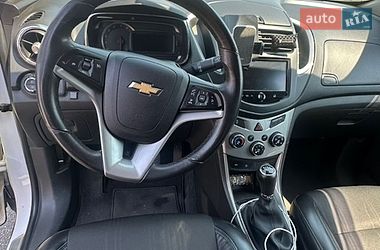 Позашляховик / Кросовер Chevrolet Tracker 2013 в Києві