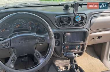 Внедорожник / Кроссовер Chevrolet TrailBlazer 2002 в 