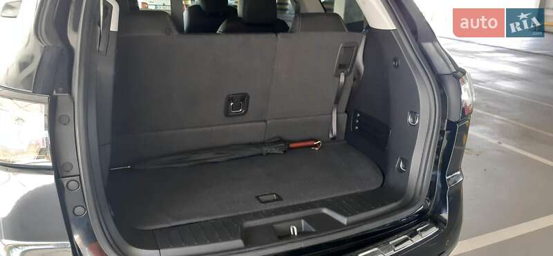 Внедорожник / Кроссовер Chevrolet Traverse 2017 в Киеве