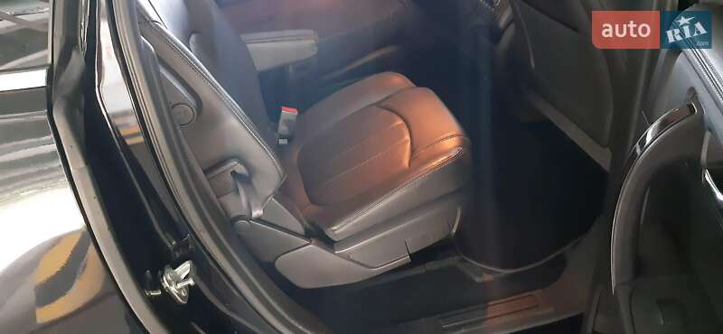 Внедорожник / Кроссовер Chevrolet Traverse 2017 в Киеве