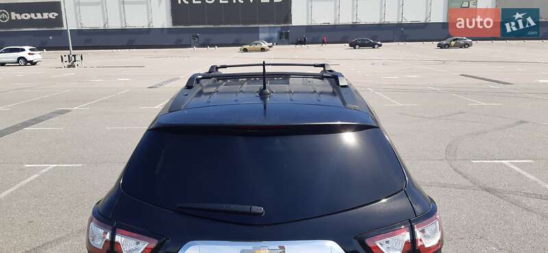 Внедорожник / Кроссовер Chevrolet Traverse 2017 в Киеве