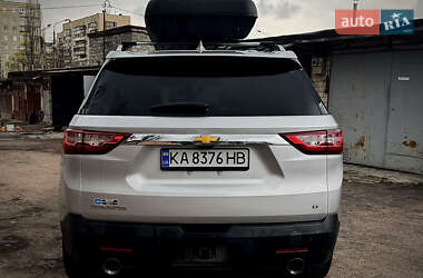 Внедорожник / Кроссовер Chevrolet Traverse 2018 в 