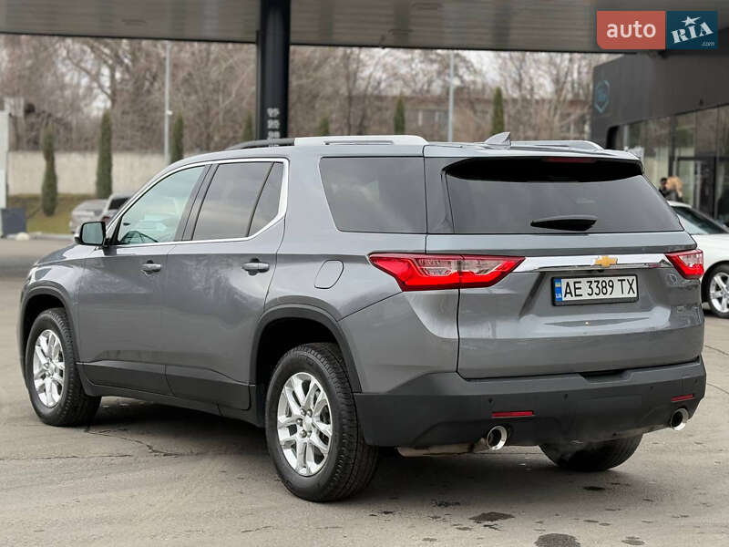 Позашляховик / Кросовер Chevrolet Traverse 2017 в Дніпрі