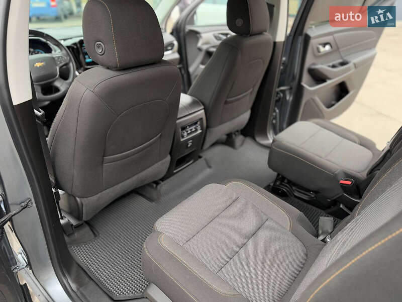Позашляховик / Кросовер Chevrolet Traverse 2017 в Дніпрі