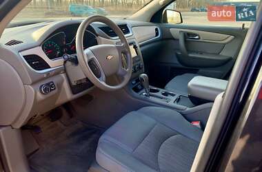 Позашляховик / Кросовер Chevrolet Traverse 2017 в 