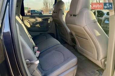 Позашляховик / Кросовер Chevrolet Traverse 2017 в 