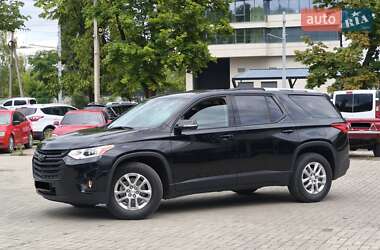 Внедорожник / Кроссовер Chevrolet Traverse 2018 в 