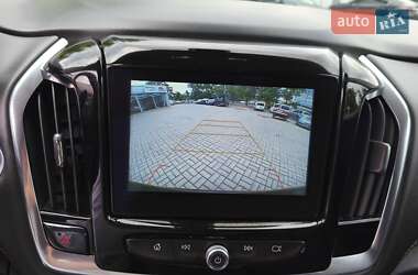 Внедорожник / Кроссовер Chevrolet Traverse 2018 в 